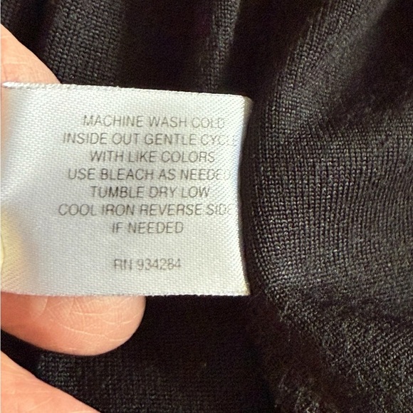 Kathy Ireland Black Button Down Shirt Elegant Style - Picture 7 of 7